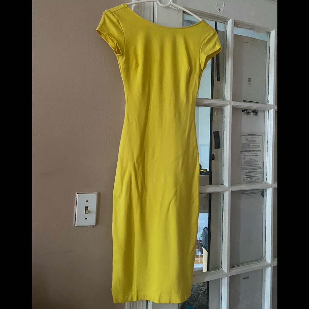 Canary yellow Zara short sleeved form fitting dress